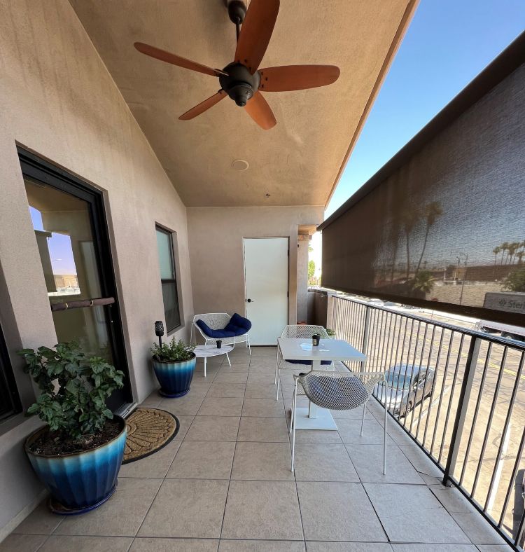 Phoenix Detox Center patio area