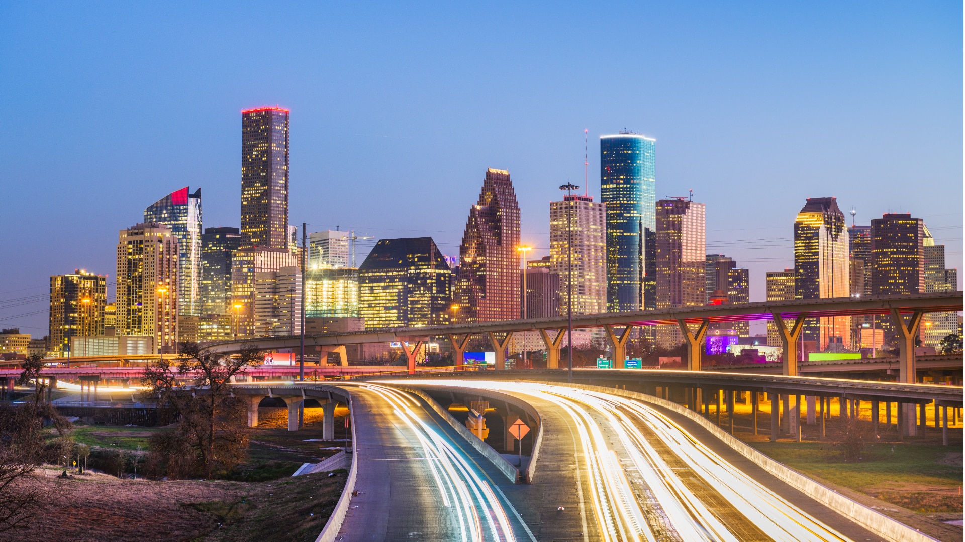 Houston-skyling-and-fancy-lights-travel-roads