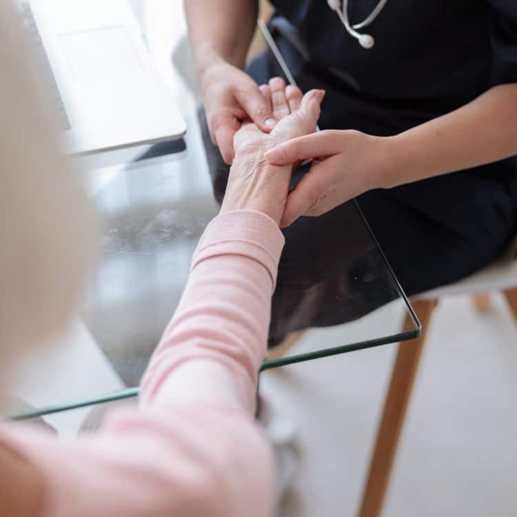 patient visiting her doctor